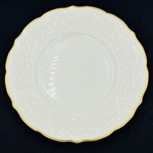 Syracuse China White Scallop Edge Ivy Embossed 11.5" Dinner Plate Gold Trim USA
